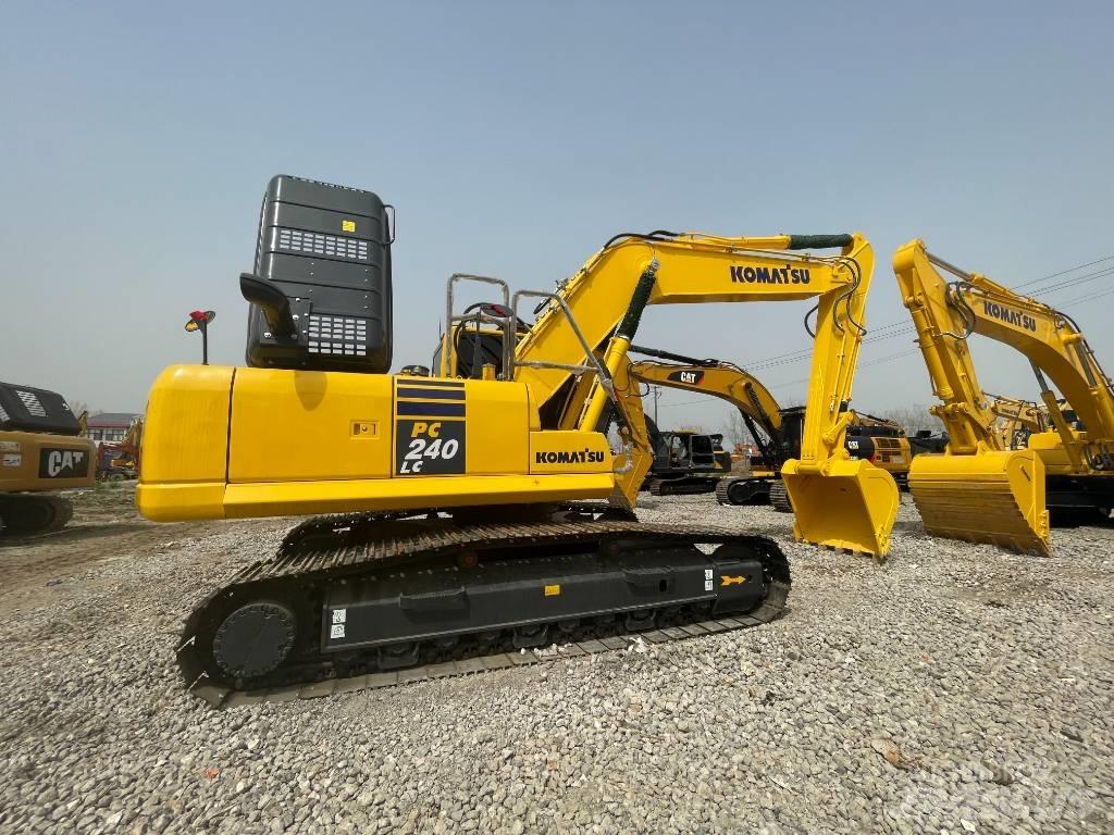 Komatsu PC 240 Excavatoare pe șenile
