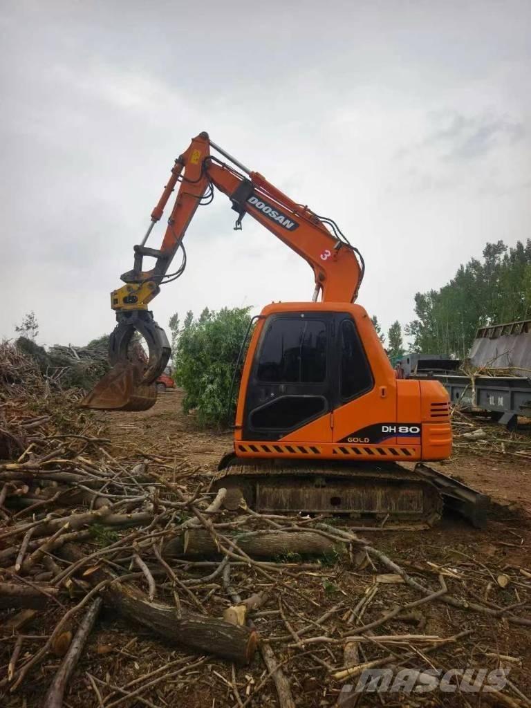 Doosan DH 80 Excavatoare 7t - 12t