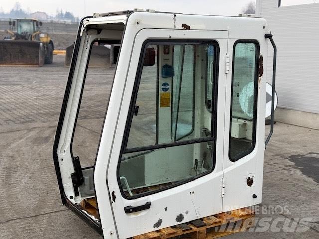 Liebherr R 944 B CAB Cabine si interior