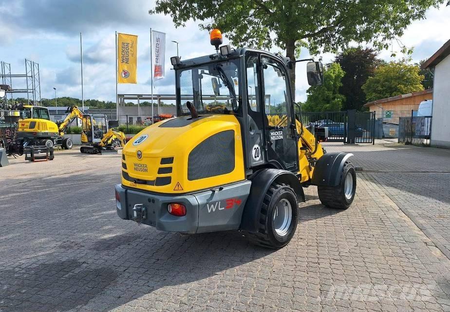 Wacker Neuson WL 34 Incarcator pe pneuri