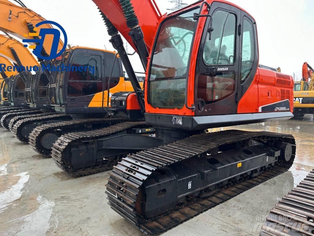 Doosan DX 225 LC-9C Excavatoare pe șenile
