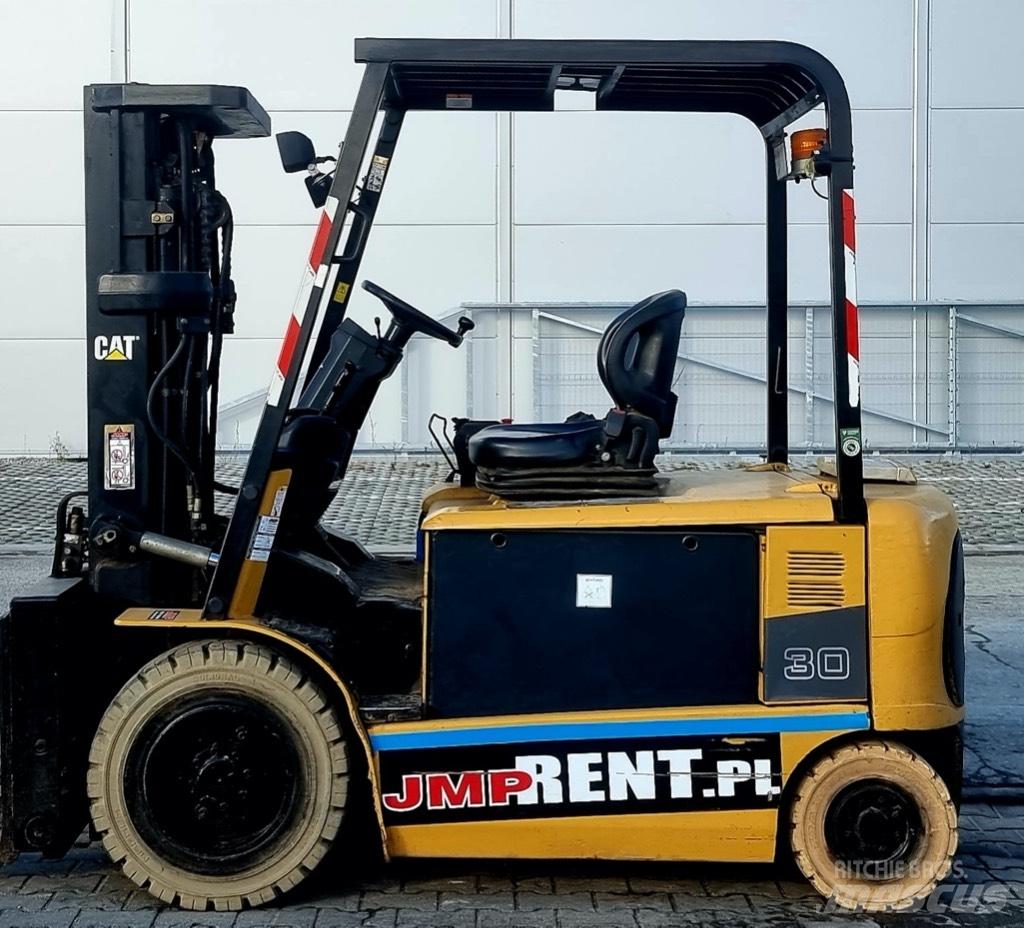 CAT EP 30 K PAC Stivuitor electric