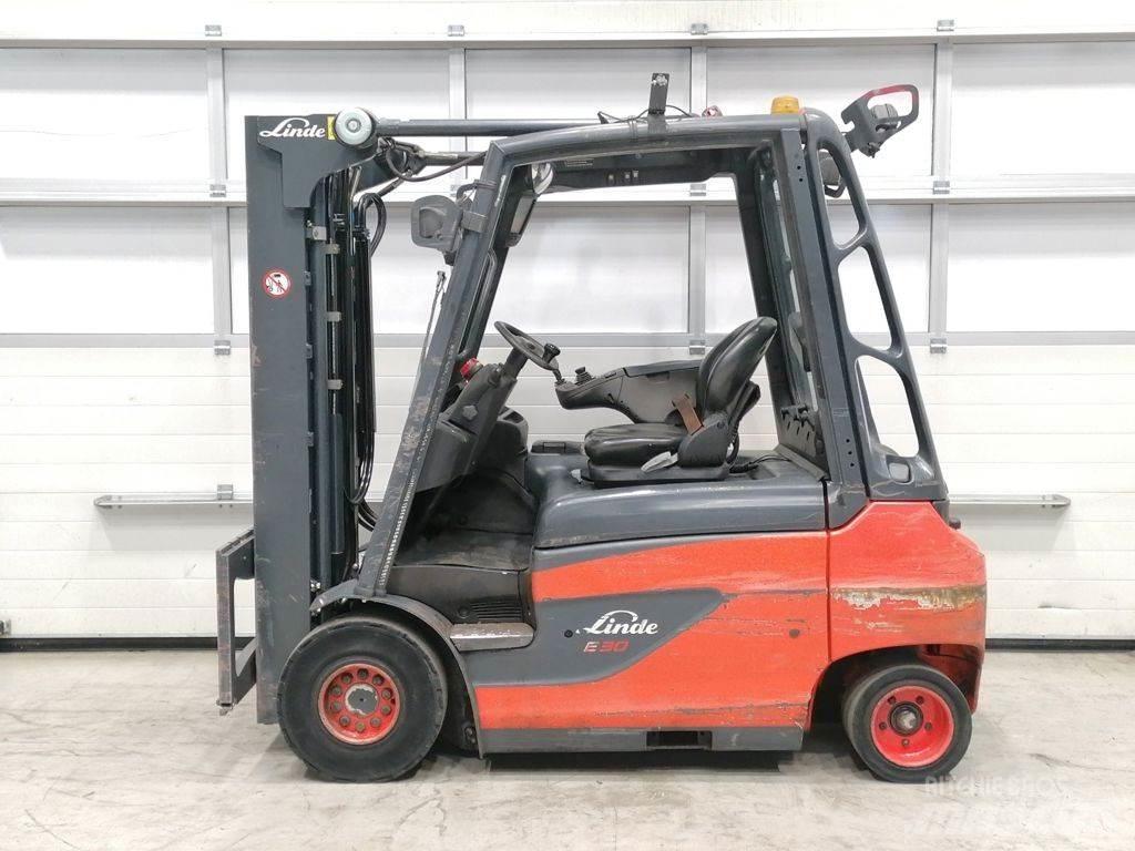 Linde E30-01 Stivuitor electric