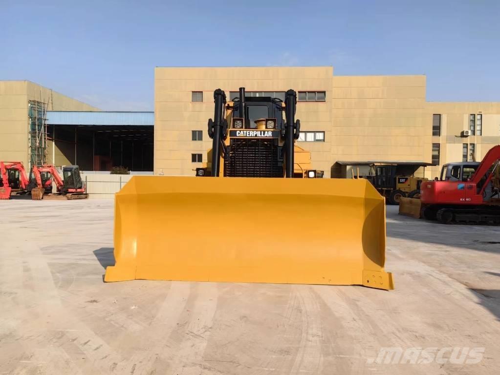 CAT D8R Buldozere pe senile