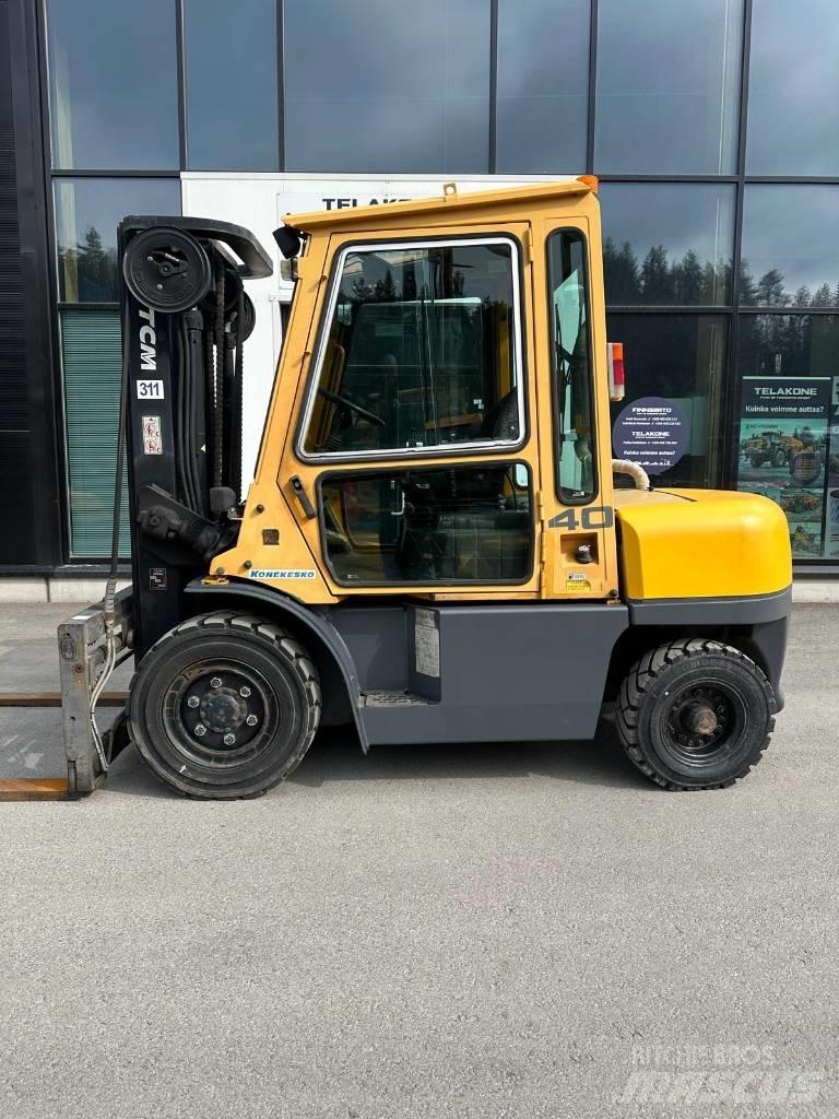 TCM FD40T8 Stivuitor diesel