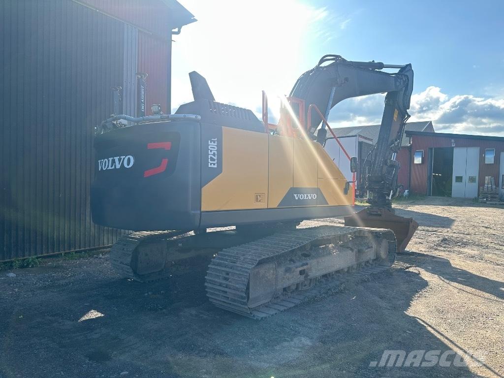 Volvo EC 250 EL Excavatoare pe șenile
