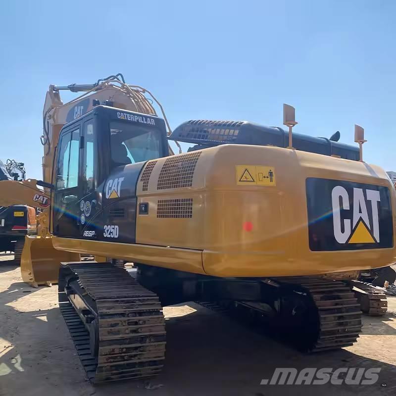 CAT 325 D Excavatoare pe șenile
