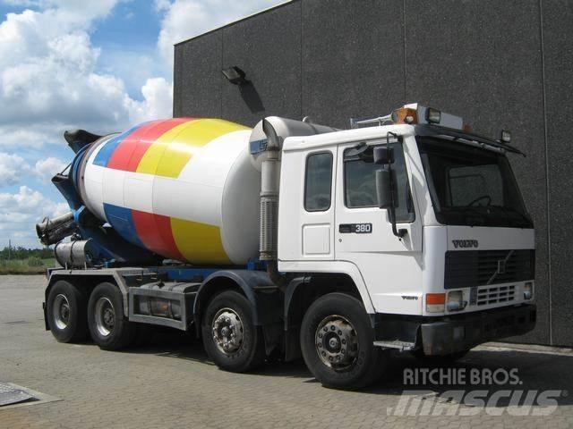 Volvo FL 12 Betoniera