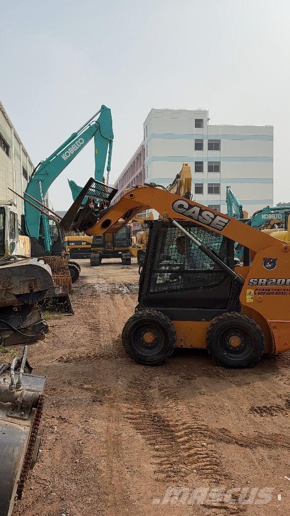 CASE SR200 Mini incarcator