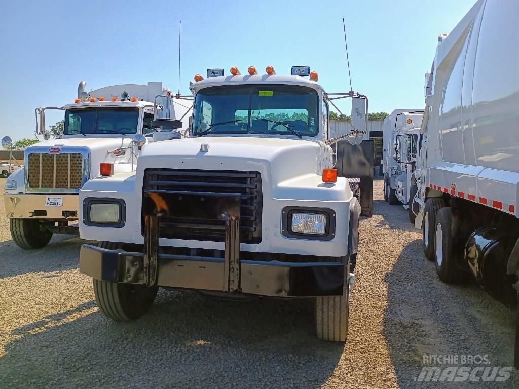 Mack RD 688 S Camion de deseuri