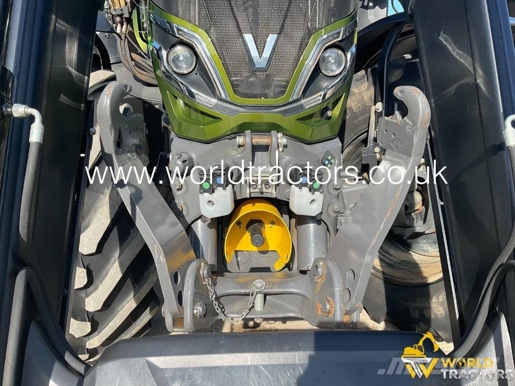 Valtra T 255 Tractoare