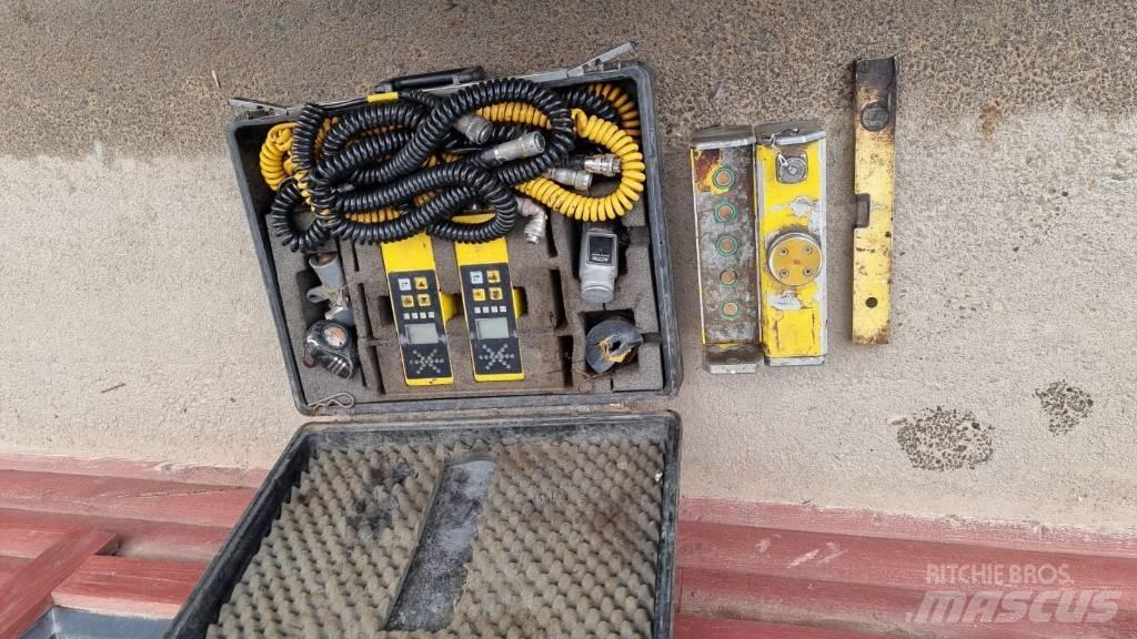 Bomag BF 300 Pavatoare asfalt