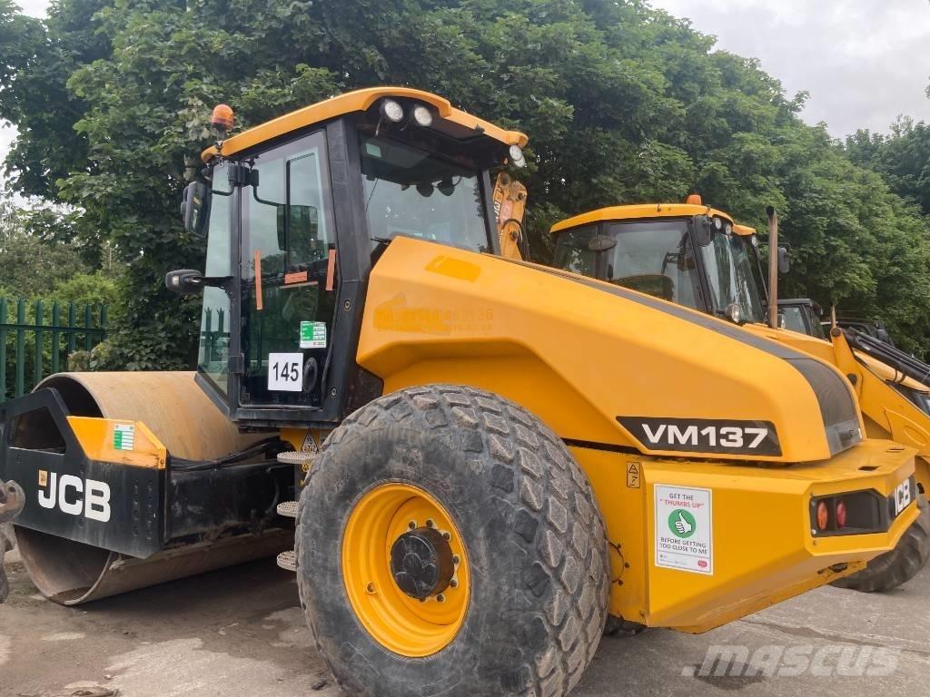 JCB VM137 2015 Compactoare monocilindrice