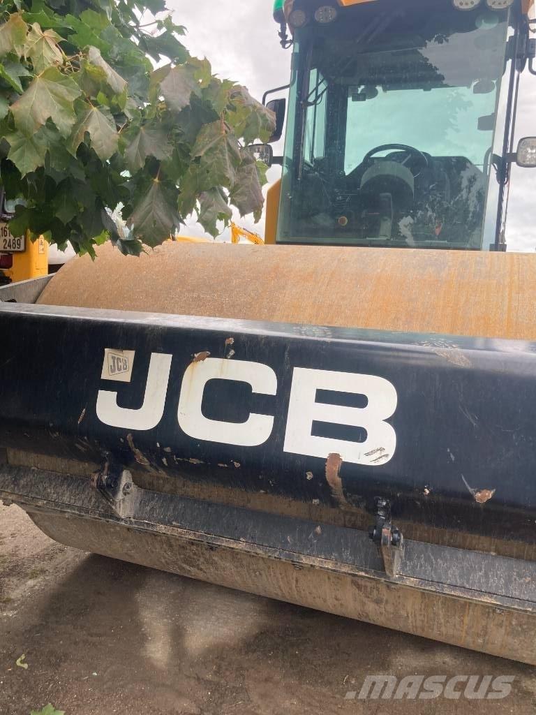 JCB VM137 2015 Compactoare monocilindrice