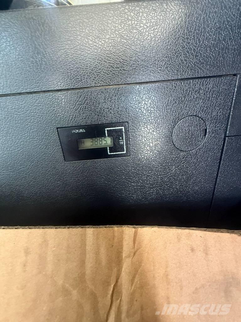 Hyundai HX 160 AL Excavatoare pe șenile
