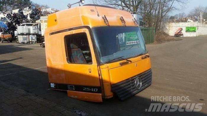 Mercedes-Benz 2540 Transport - Altele