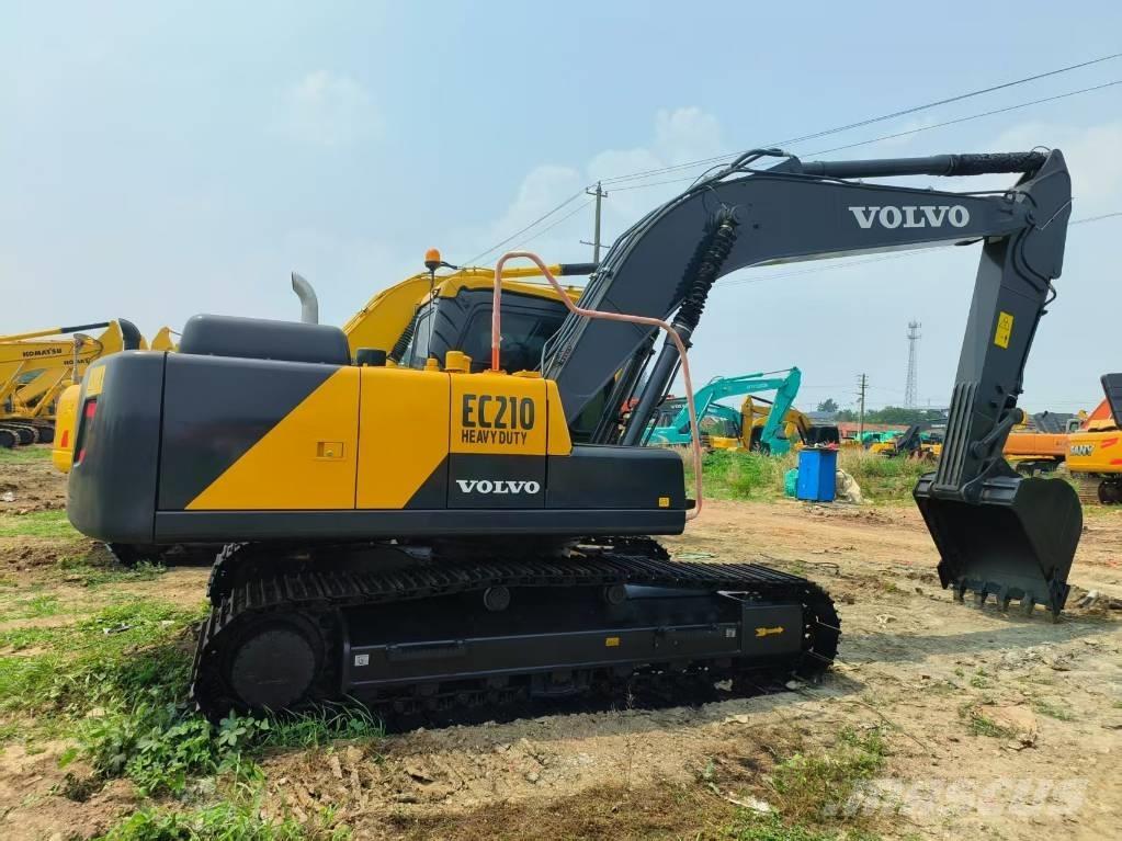Volvo EC 210 Excavatoare pe șenile
