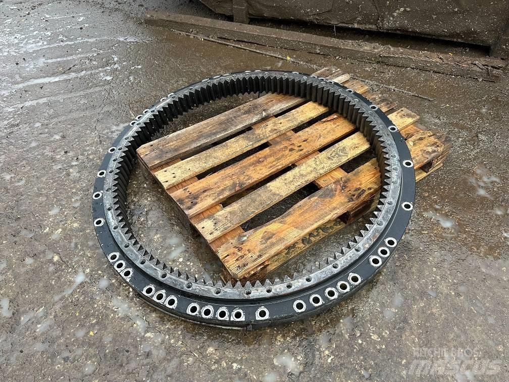 CAT 323 slew ring Axe