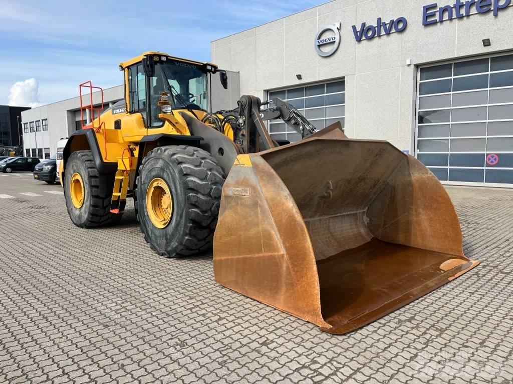 Volvo L220H Incarcator pe pneuri