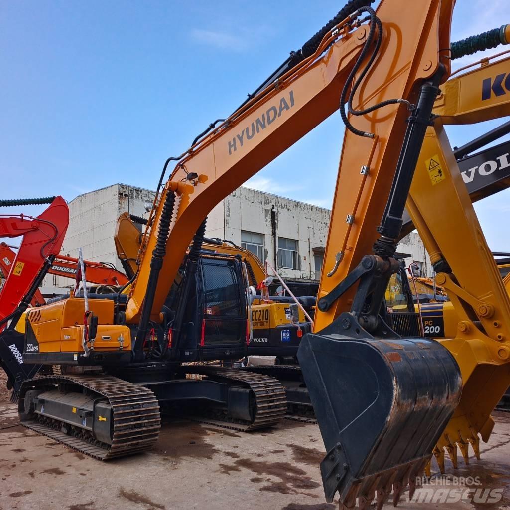 Hyundai 220lc-9s Excavatoare pe șenile
