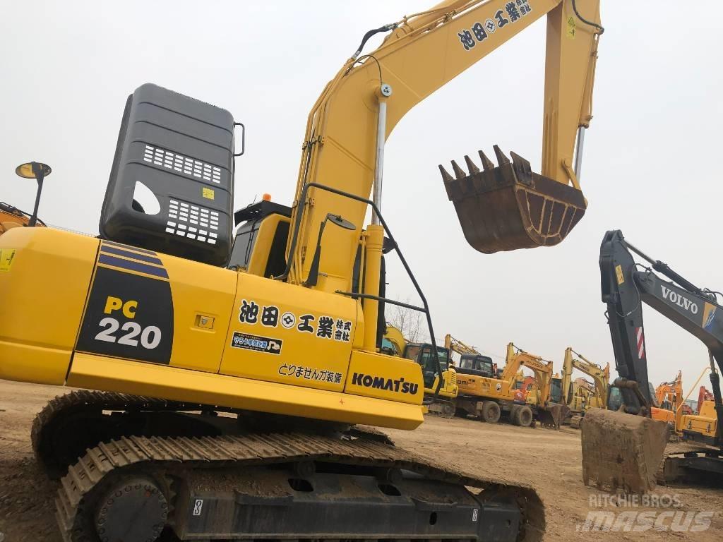Komatsu 220-8 Excavatoare pe șenile
