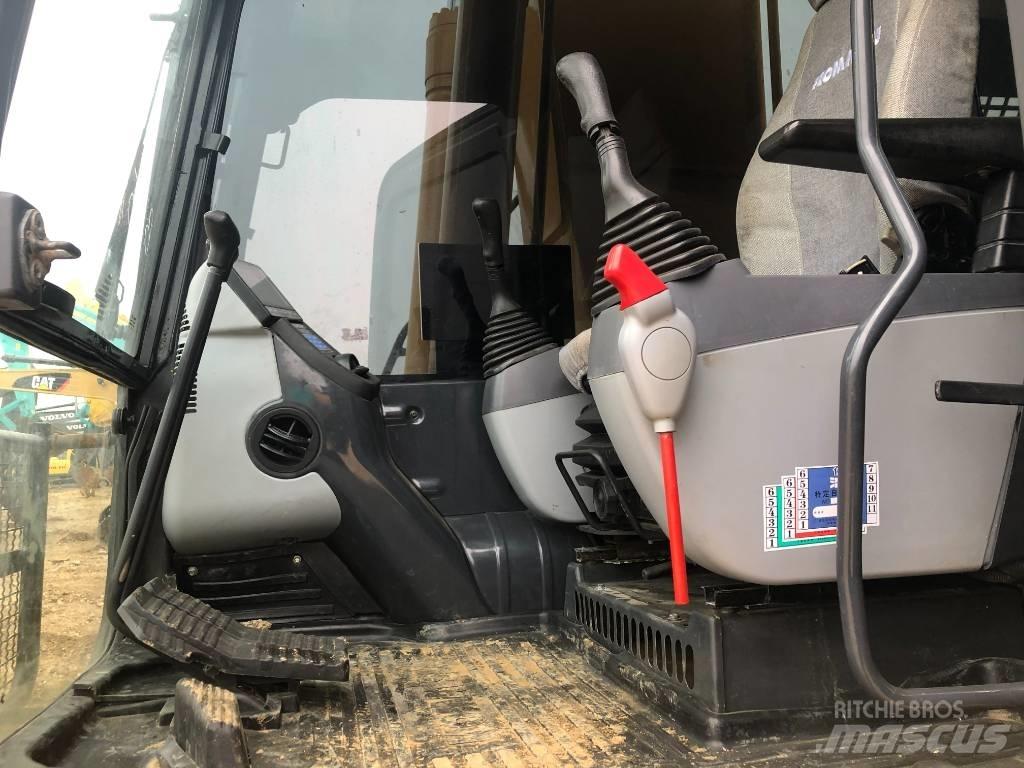 Komatsu 220-8 Excavatoare pe șenile
