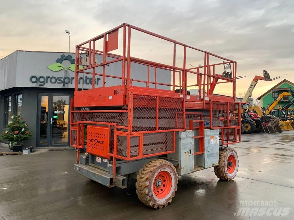 SkyJack SJ 8841 Platforme foarfeca