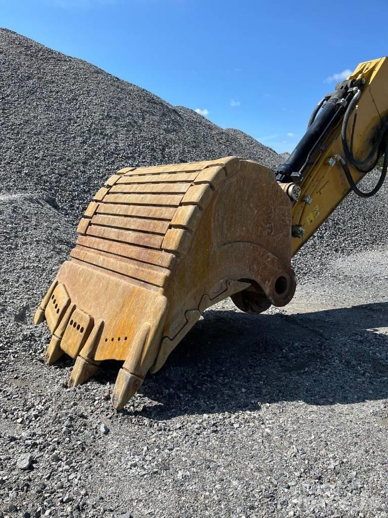 CAT 374 F Excavatoare pe șenile
