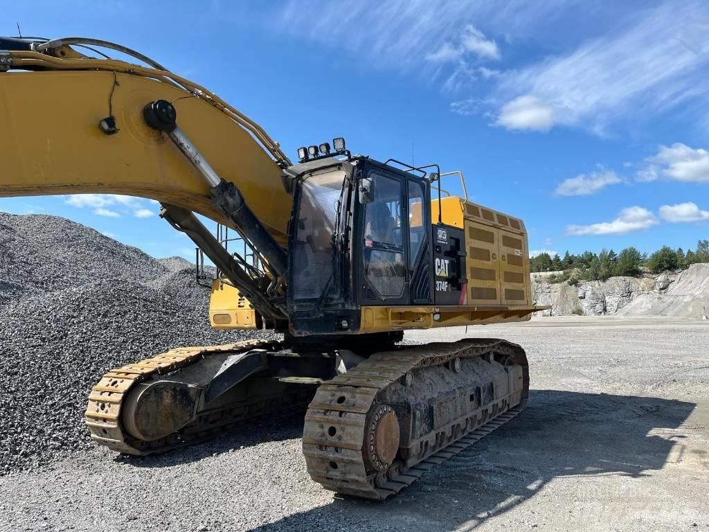 CAT 374 F Excavatoare pe șenile
