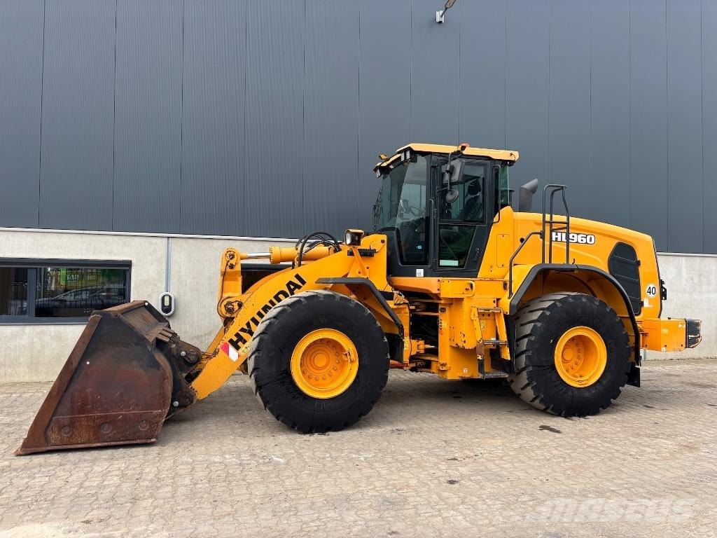 Hyundai HL 960 - 955 Incarcator pe pneuri