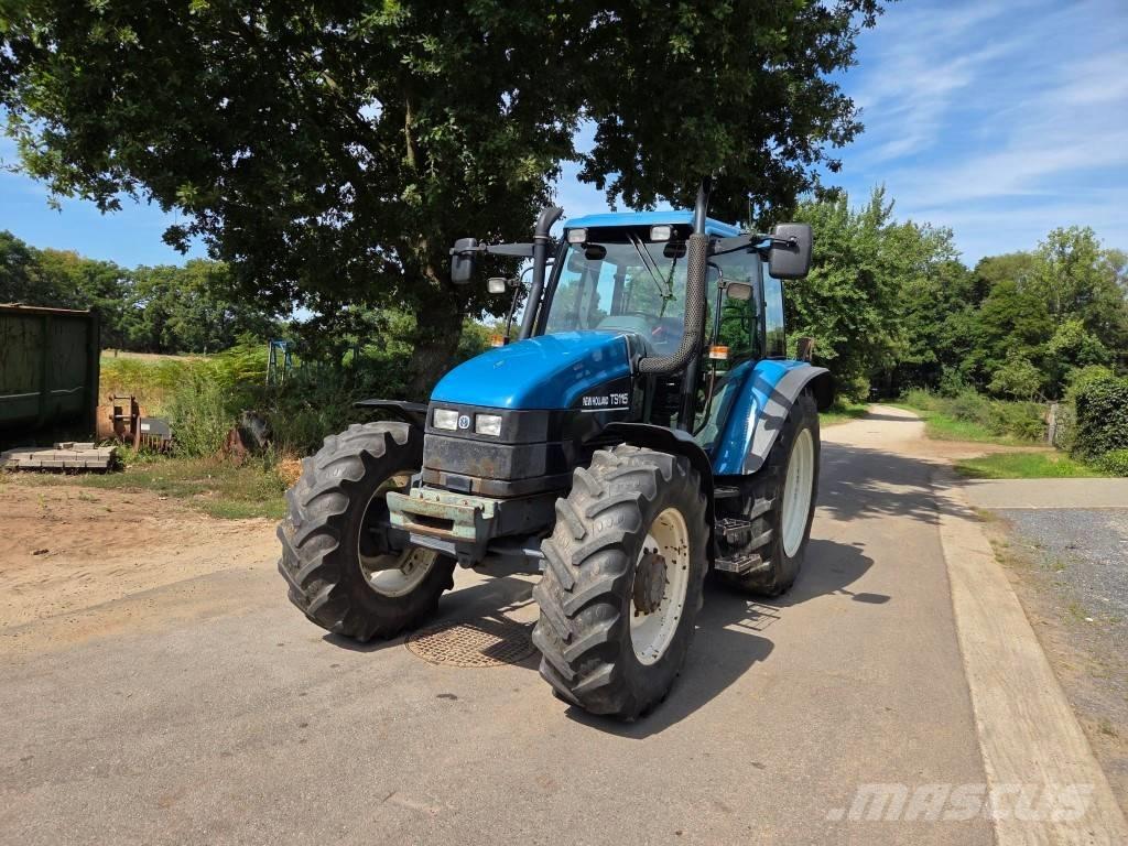 New Holland TS 115 Tractoare
