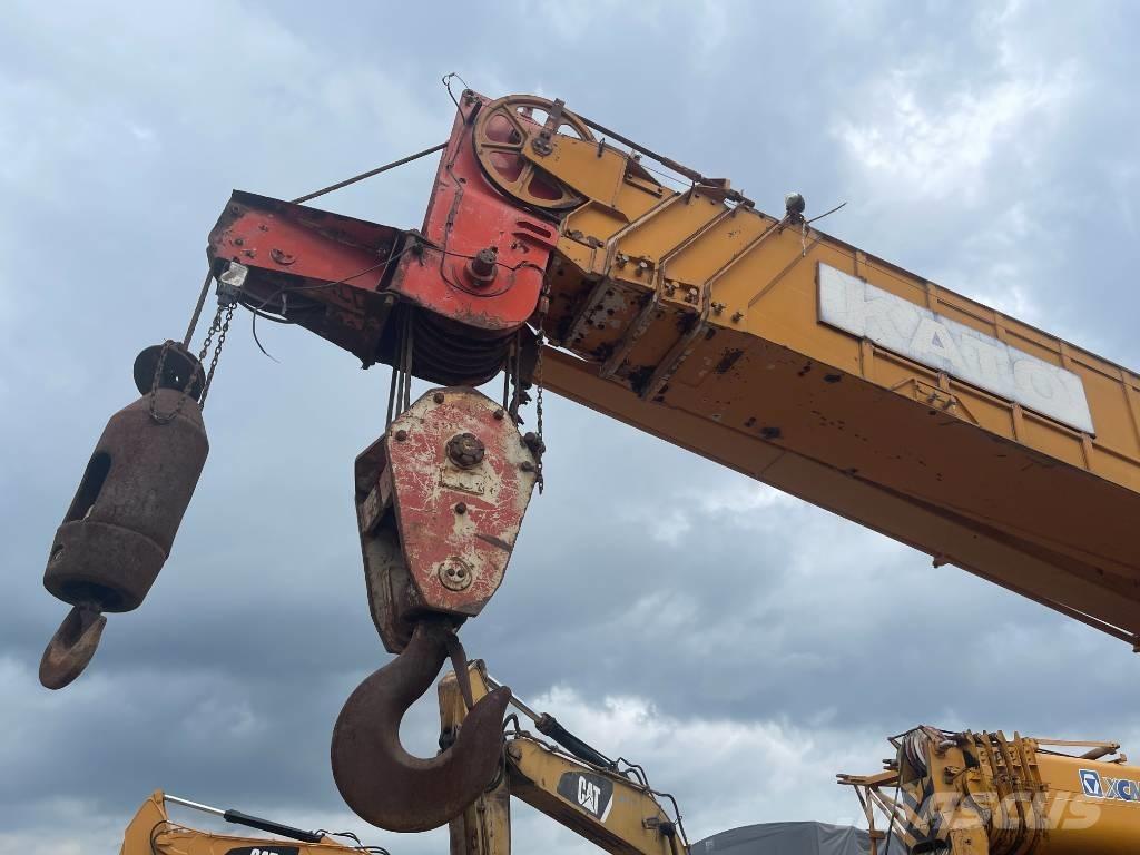 Kato NK 500 Macara pentru orice teren