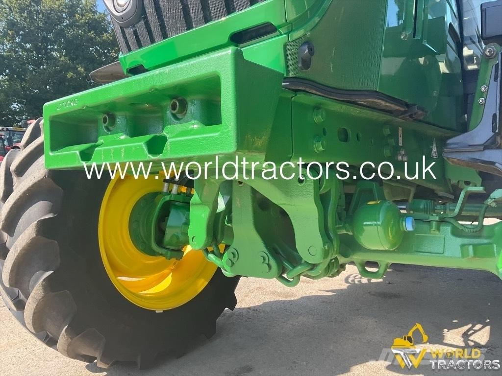 John Deere 6130 R Tractoare