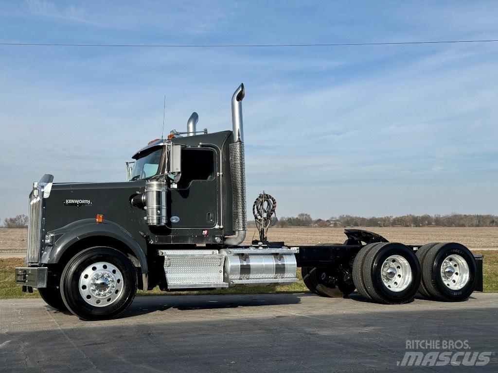 Kenworth W900 Autotractoare