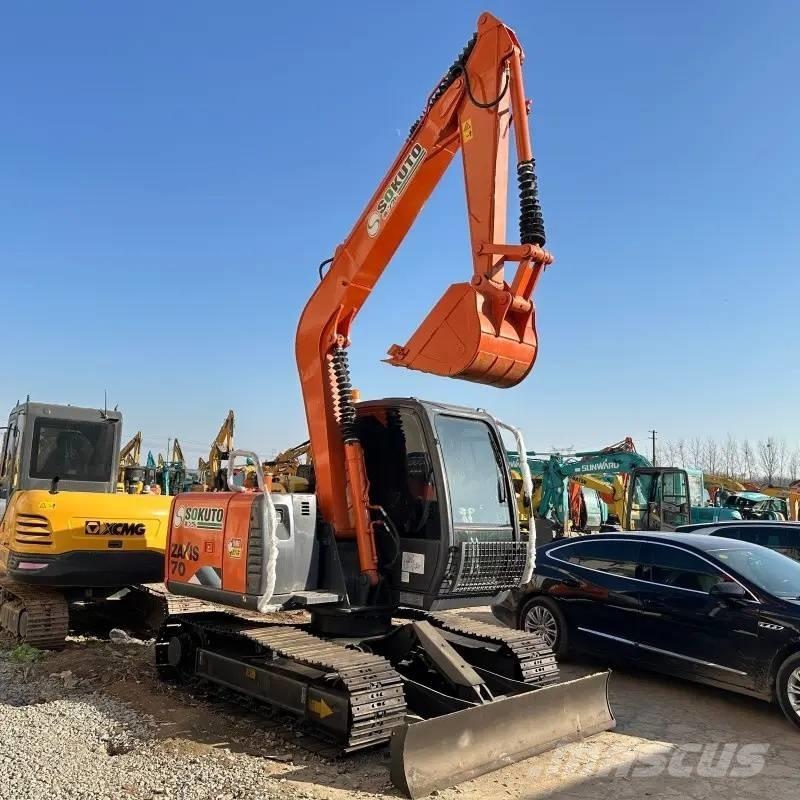 Hitachi ZX 70 Mini excavatoare < 7t