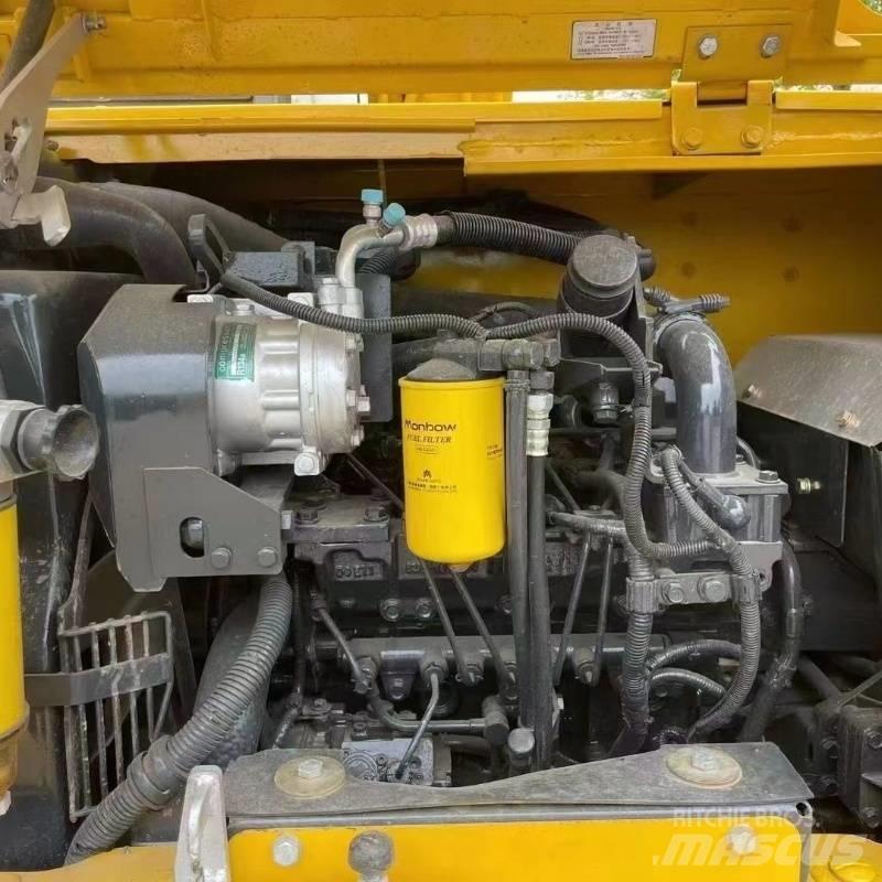 Komatsu PC70 Excavatoare pe șenile
