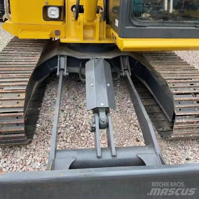 Komatsu PC70 Excavatoare pe șenile
