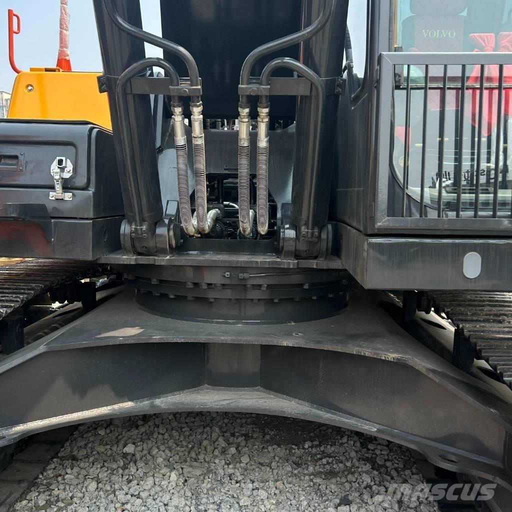 Volvo 290 Excavatoare pe șenile
