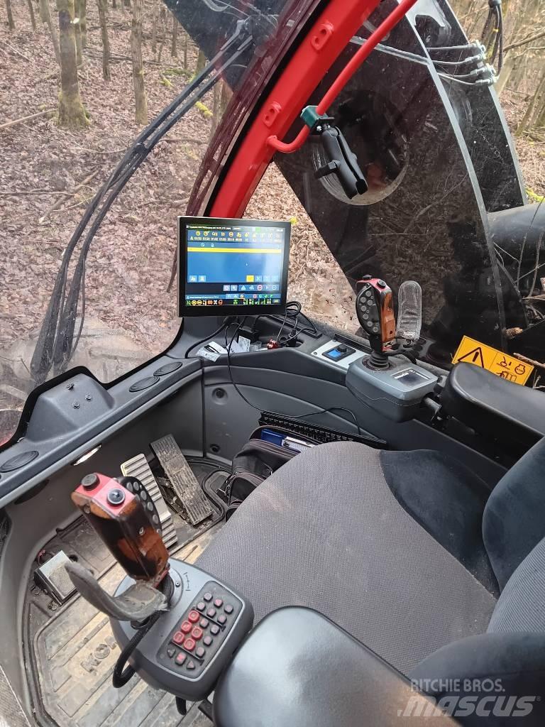 Komatsu 901 XC Combine forestiere