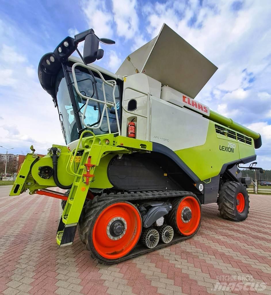 CLAAS Lexion 750 TT Combine de secerat