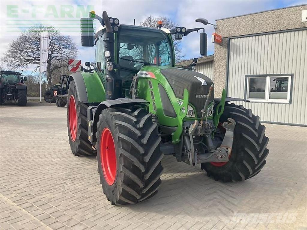 Fendt 724 s4 Tractoare