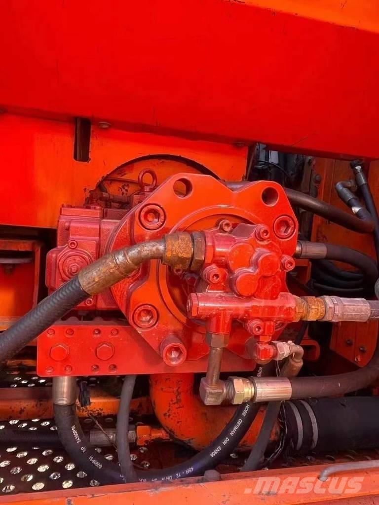 Doosan DH 300 LC-7 Excavatoare pe șenile
