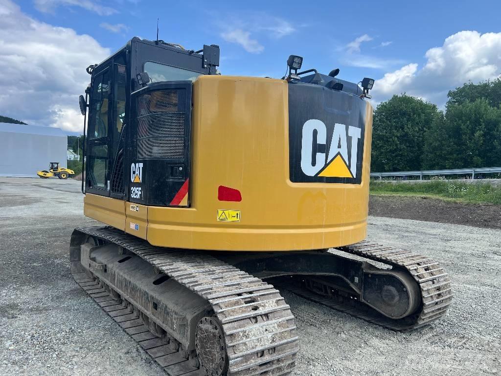 CAT 325 FL CR Excavatoare pe șenile
