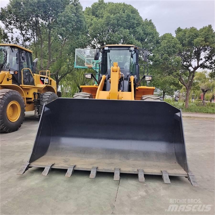 LiuGong 856H Incarcator pe pneuri