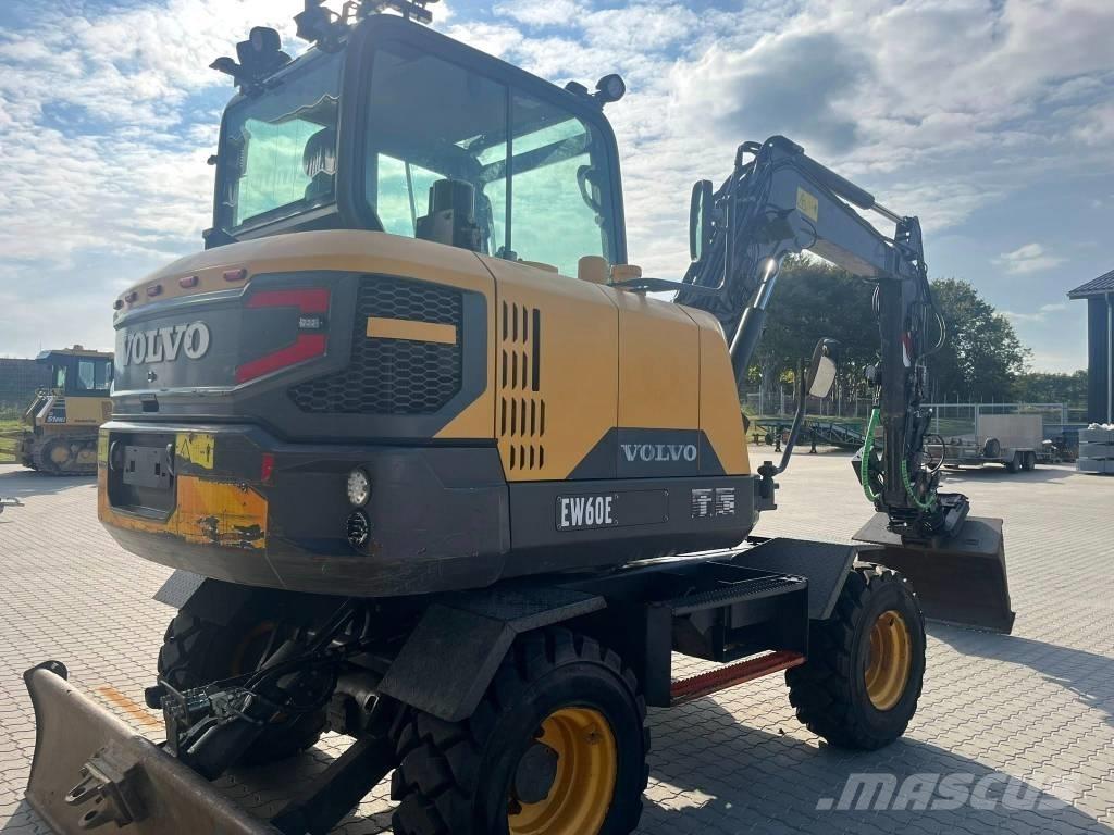 Volvo EW 60 E Excavatoare cu roti