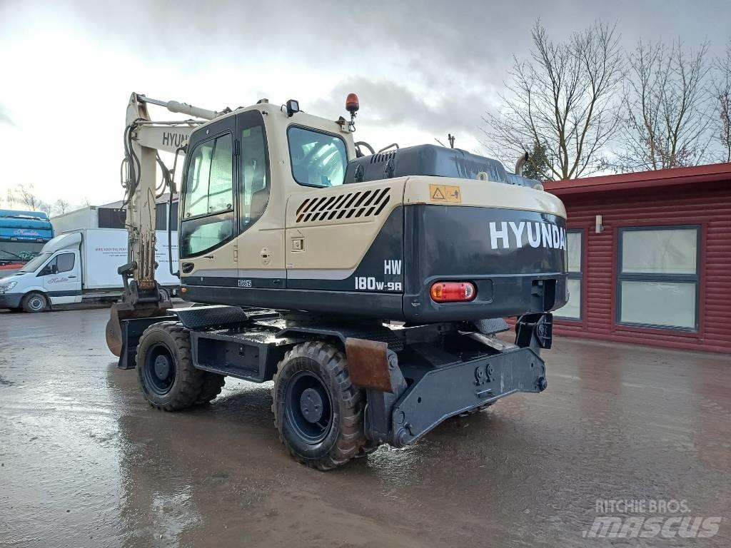 Hyundai HW 180 - 9A Excavatoare cu roti