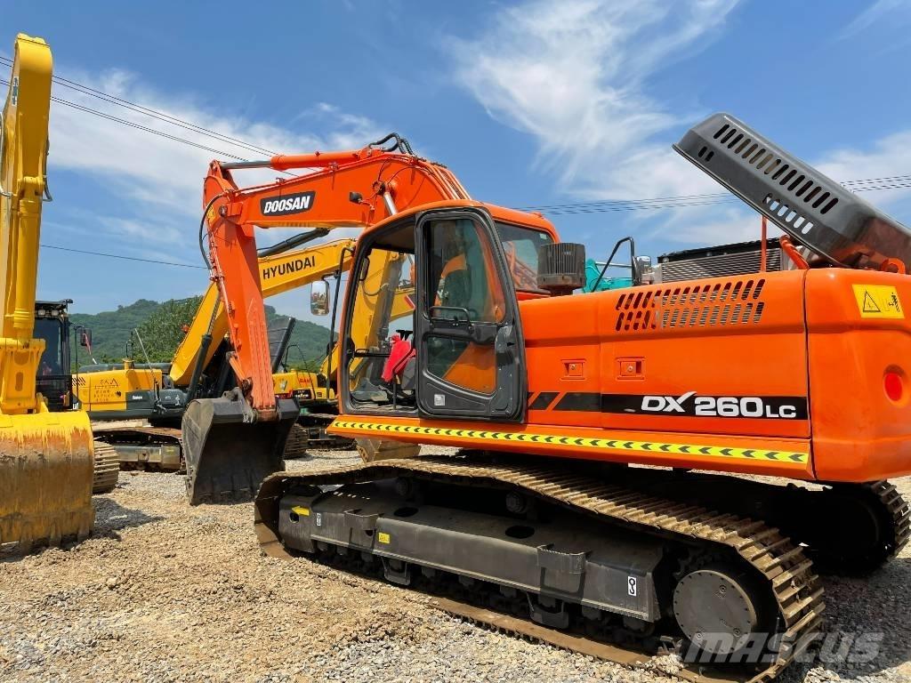 Doosan DX 260 Excavatoare pe șenile
