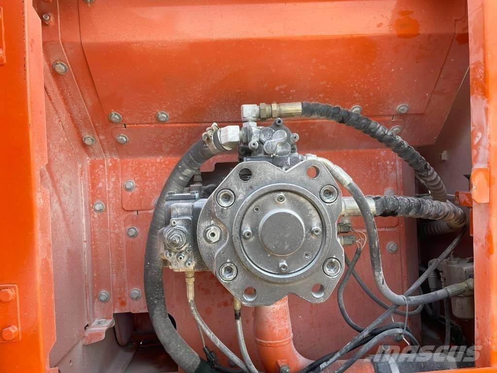 Doosan DX 260 Excavatoare pe șenile

