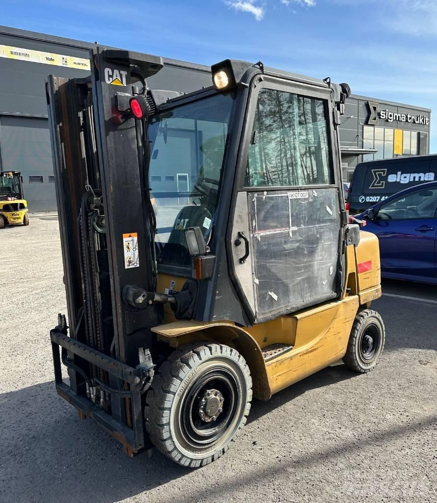 CAT DP 25 K Stivuitor diesel