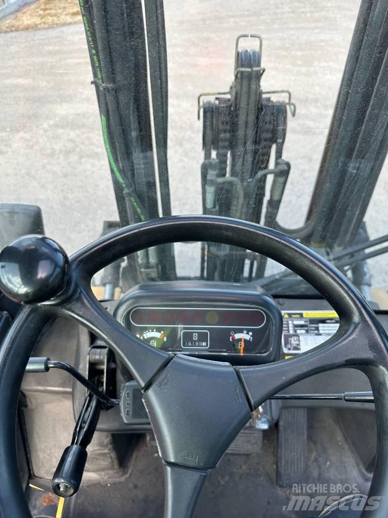CAT DP 25 K Stivuitor diesel
